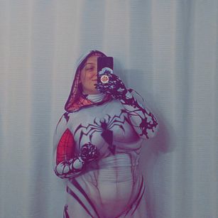 Model - Rue Quinnzel kinky