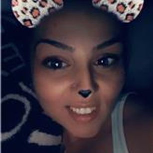 Model - BarbieDollce finger