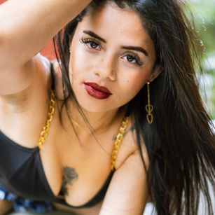 Model - Jiahbel feet