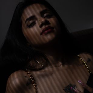 Model - Jiahbel petite