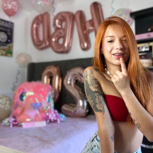 Model - princessjaasmine bigtoys