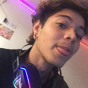 Model - Dany Phanton latino