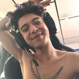 Model - Dany Phanton Bigdick