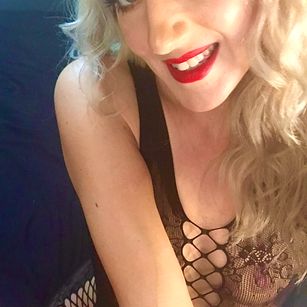 Model - Lucy Cannon fetish