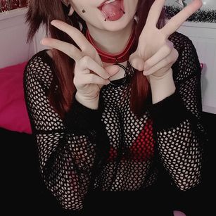 Model - EmmyBunny smalltits