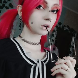 Model - EmmyBunny girl