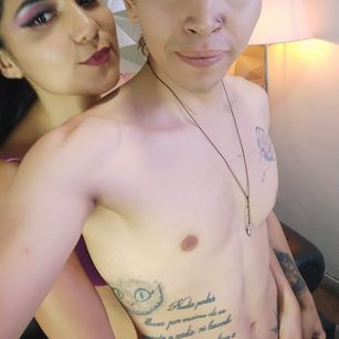 Model - scarlettandfrey juguetes