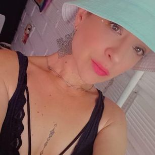 Model - RoxanaTaylor mistress