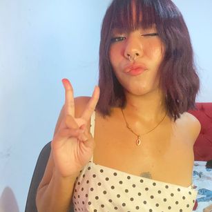 Model - Ailish latina