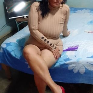 Model - Cubana pantyhose