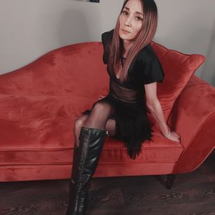 Model - Kim Smith sensual