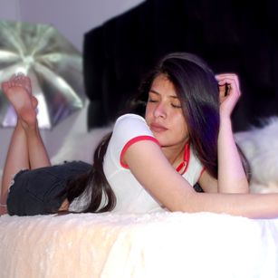 Model - Molly Blair cuckold