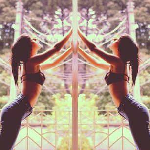 Model - TheLilithDreams feet