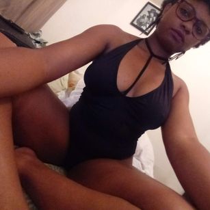 Model - TheColins bigboobs