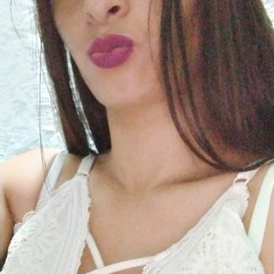 Model - dulceandyors latina