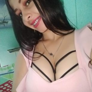 Model - dulceandyors linda