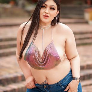 Model - Martina Madisson bigass