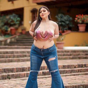 Model - Martina Madisson latina