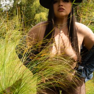 Model - Martina Madisson squirt