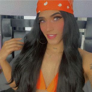 Model - cristal_21 feet