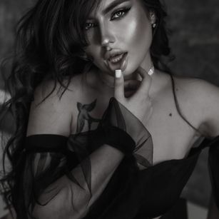 Model - GraceDorce joi