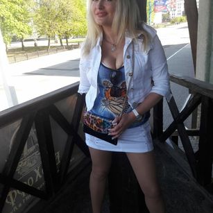 Model - EvaHotie play