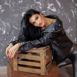 Model - Eva lingerie