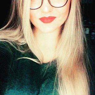 Model - Elena Sports