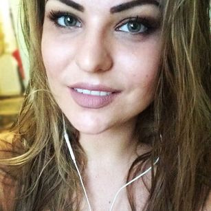 Model - Elena Sports