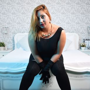 Model - Bianca boobs