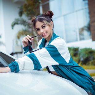 Model - EvelynMiller fingering