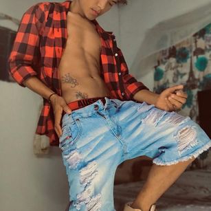 Model - David lvarez sucio