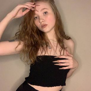 Model - Maya Light deepthroat