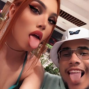 Model - Couple Hot couple