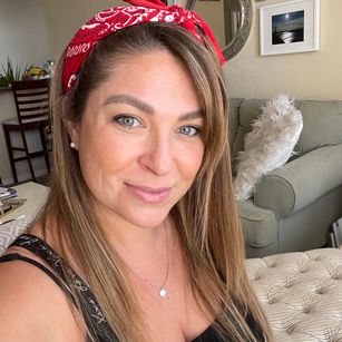 Model - Kiera Reines boobs