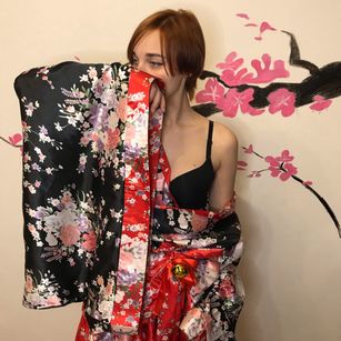 Model - Nancy Fox findom