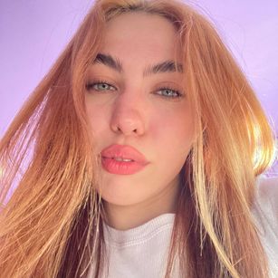 Model - ArielFuller bdsm