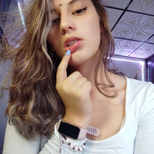 Model - Gia Paigee feet