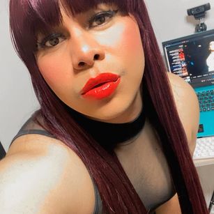 Model - Megan Taylor bigcum