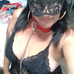 Model - Cubana bigboobs