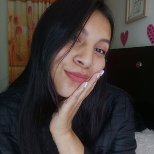 Model - TifanyMarie feet