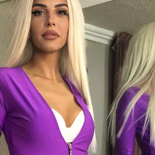 Model - KyileeCarter dom