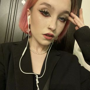 Model - Ada Wong stockings