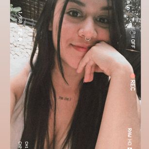 Model - ElizabethJhons Hot