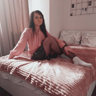 Model - Helga Miller hairy