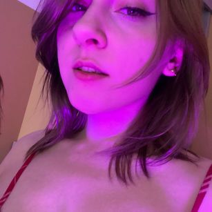 Model - purpurmonstr girlnextdoor