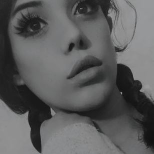 Model - Kimmy Kim submissive