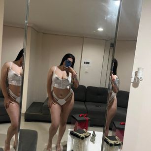 Model - Mara Castillo bigass