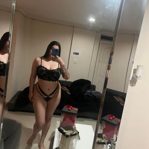 Model - Mara Castillo bigass