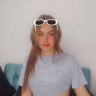 Model - alisoncumgirl roleplay